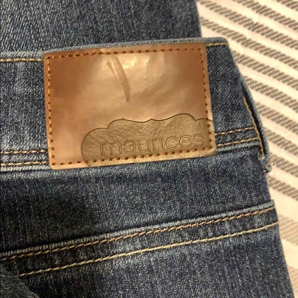 Jeans - Picture 2 of 3